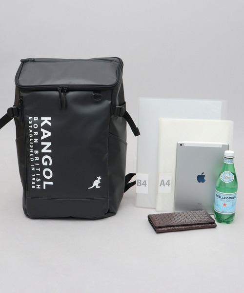 KANGOL（カンゴール）の「防水ポリエステル ターポリン 大容量 ボックスバックパック A4・B4・PC収納対応モデル（バックパック/リュック・メンズ・ブラック系その他/ブラック・FREE）」の15枚目の写真