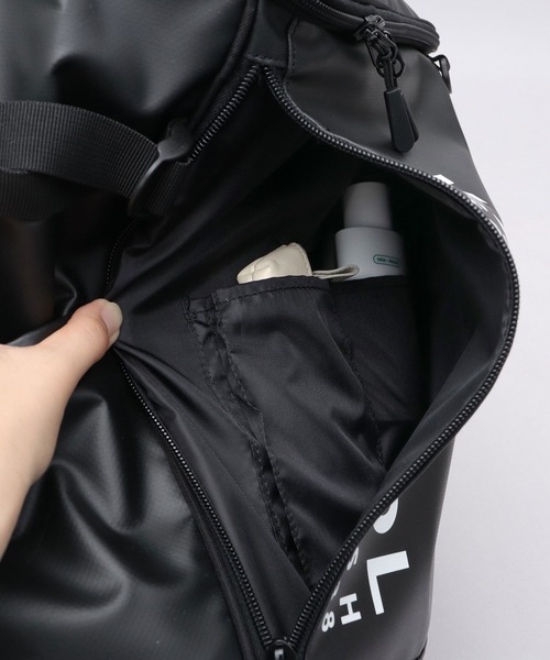 KANGOL（カンゴール）の「防水ポリエステル ターポリン 大容量 ボックスバックパック A4・B4・PC収納対応モデル（バックパック/リュック・メンズ・ブラック系その他/ブラック・FREE）」の21枚目の写真