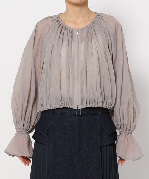 mysty woman（ミスティウーマン）の「ギャザーシアーZIPブルゾン　322312（シャツ/ブラウス・レディース・アイボリー/ブラック/グレイッシュベージュ・FREE）」の10枚目の写真