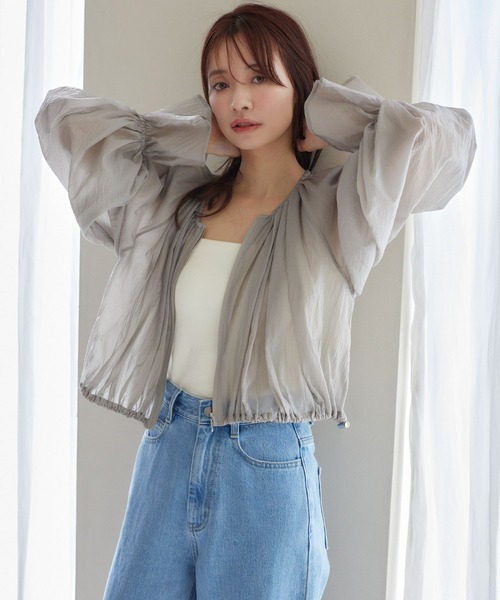 mysty woman（ミスティウーマン）の「ギャザーシアーZIPブルゾン　322312（シャツ/ブラウス・レディース・アイボリー/ブラック/グレイッシュベージュ・FREE）」の8枚目の写真