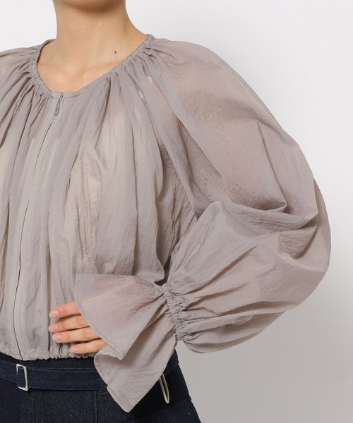 mysty woman（ミスティウーマン）の「ギャザーシアーZIPブルゾン　322312（シャツ/ブラウス・レディース・アイボリー/ブラック/グレイッシュベージュ・FREE）」の14枚目の写真