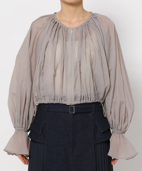 mysty woman（ミスティウーマン）の「ギャザーシアーZIPブルゾン　322312（シャツ/ブラウス・レディース・アイボリー/ブラック/グレイッシュベージュ・FREE）」の9枚目の写真