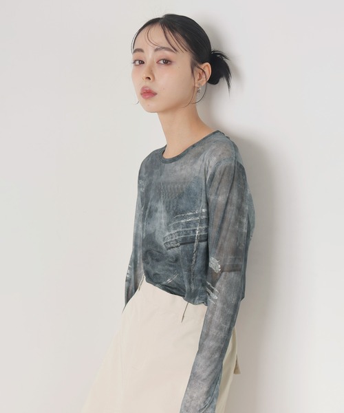 LIAN(リアン)の「ニュアンスラメシアートップス(Tシャツ/カットソー・レディース・ブラック/ベージュ/ブルー・FREE)」の15枚目の写真
