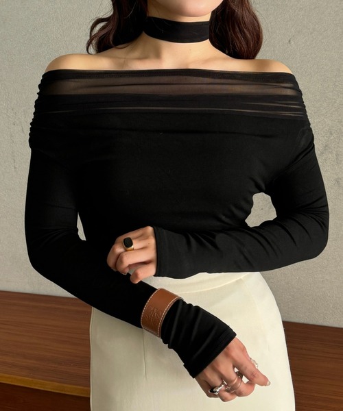 efill（エフィル）の「ストール付き シアー オフショル カットソー（Tシャツ/カットソー・レディース・ブラック/アイボリー・FREE）」の15枚目の写真