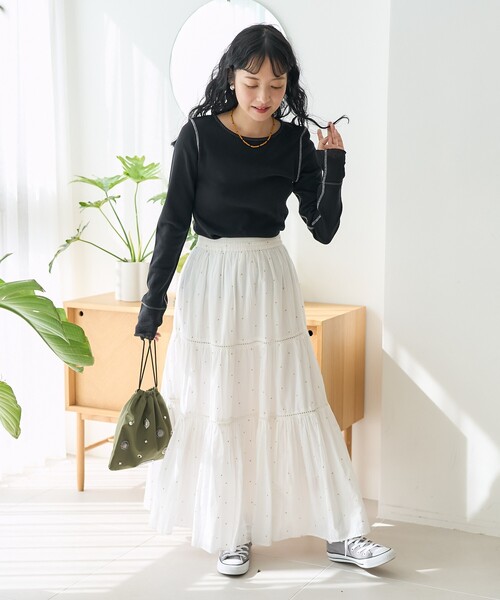 FREAK'S STORE（フリークスストア）の「インド はしごレース ティアードマキシスカート/フレアマキシスカート/コットンロングスカート/ラメドットスカート（スカート・レディース・ブラック/ワイン/オフホワイト/ホワイト/ダークネイビー/ベージュ/チャコール・ﾌﾘ-）」の11枚目の写真