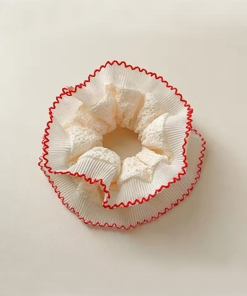 ammy.（エイミードット）の「【 ammy. / エイミードット 】 レース プリーツ パイピング シュシュ（シュシュ・レディース・グリーン/レッド/ブラック/ブルー/ベージュ・FREE）」の7枚目の写真