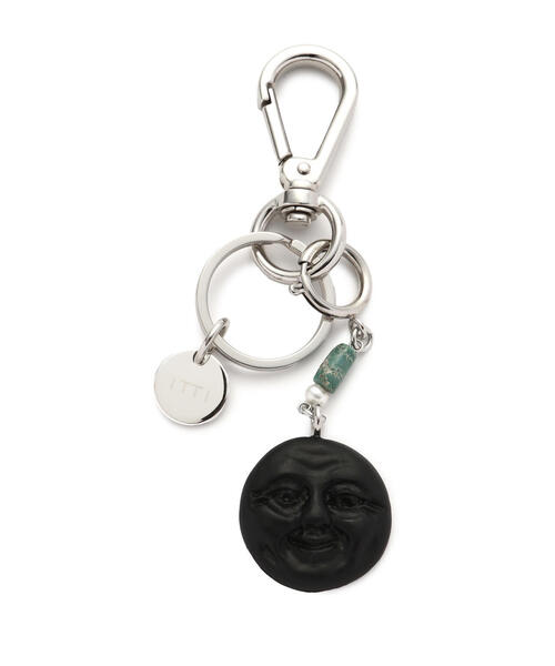 ITTI（イッチ）の「ITTI/イッチ/Art by masasculp LUCKEY CHARM / FACE FEVE/ITTI-GOODS-072（キーホルダー・メンズ・ホワイト/ブラック・F）」の5枚目の写真