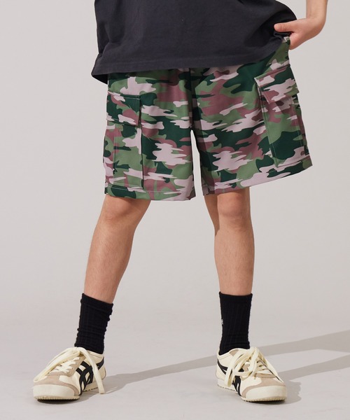 PAIRMANON STREET（ペアマノンストリート）の「【PAIRMANON STREET】選べる6色 ショート カーゴ パンツ 無地 カモフラ レオパード（カーゴパンツ・キッズ・カーキ/ホワイト/ブラウン/マスタード/ベージュ/ブラック・110/150/130/160/140/100/90/120）」の5枚目の写真