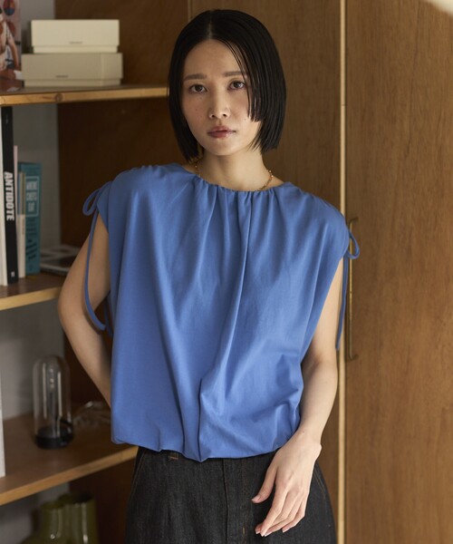 Firsthand(ファーストハンド)の「Firsthand/ファーストハンド オーガニックコットン ドロストギャザーバルーントップス / フレンチスリーブTシャツ / 袖リボン(Tシャツ/カットソー・レディース・ホワイト/ブラック/ブラウン/ブルー・FREE)」の1枚目の写真
