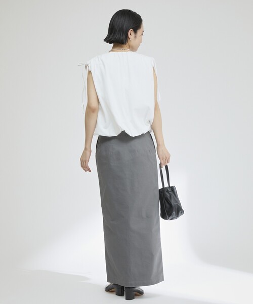 Firsthand(ファーストハンド)の「Firsthand/ファーストハンド オーガニックコットン ドロストギャザーバルーントップス / フレンチスリーブTシャツ / 袖リボン(Tシャツ/カットソー・レディース・ホワイト/ブラック/ブラウン/ブルー・FREE)」の11枚目の写真