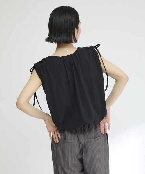 Firsthand(ファーストハンド)の「Firsthand/ファーストハンド オーガニックコットン ドロストギャザーバルーントップス / フレンチスリーブTシャツ / 袖リボン(Tシャツ/カットソー・レディース・ホワイト/ブラック/ブラウン/ブルー・FREE)」の19枚目の写真