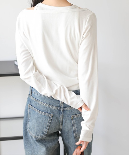 AMELY(エミリー)の「アメスリ&ヘンリーネックトップス(Tシャツ/カットソー・レディース・ブラック/ホワイト/グレー・フリー)」の6枚目の写真