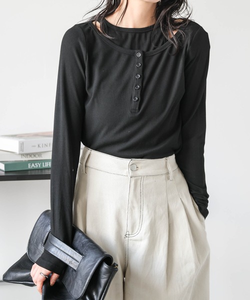 AMELY(エミリー)の「アメスリ&ヘンリーネックトップス(Tシャツ/カットソー・レディース・ブラック/ホワイト/グレー・フリー)」の11枚目の写真