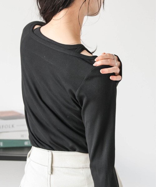AMELY(エミリー)の「アメスリ&ヘンリーネックトップス(Tシャツ/カットソー・レディース・ブラック/ホワイト/グレー・フリー)」の12枚目の写真