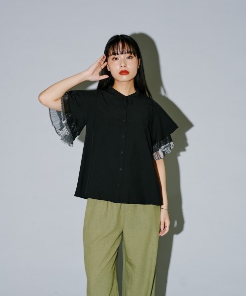 terrace(テラス)の「3レイヤードフレアースリーブブラウス(シャツ/ブラウス・レディース・グリーン/オフホワイト/ブラック・MEDIUM)」の16枚目の写真