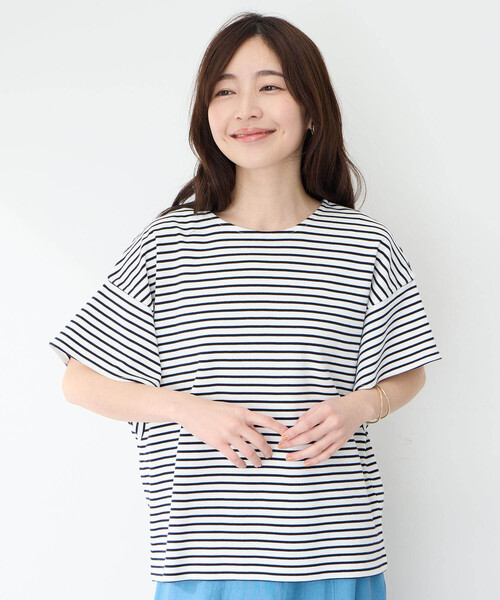 Petit Honfleur(プチオンフルール)の「【接触冷感・UVカット】オーガニックコットンフリルスリーブボーダーTシャツ(Tシャツ/カットソー・レディース・ホワイト/レッド/ブルー・M/L)」の2枚目の写真