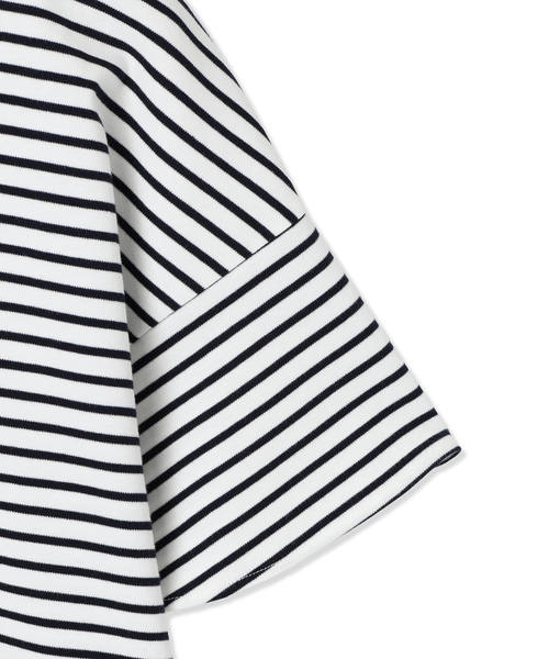 Petit Honfleur(プチオンフルール)の「【接触冷感・UVカット】オーガニックコットンフリルスリーブボーダーTシャツ(Tシャツ/カットソー・レディース・ホワイト/レッド/ブルー・M/L)」の22枚目の写真