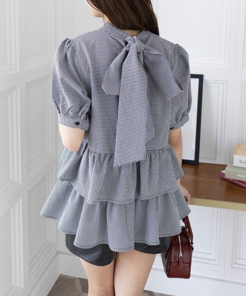 CLEAR BASIC（クリアベーシック）の「2way無地&柄リボンペプラムブラウス[オフィスカジュアル 着回し抜群 大人]（シャツ/ブラウス・レディース・オフホワイト/ネイビー/ブラック系その他・F）」の5枚目の写真