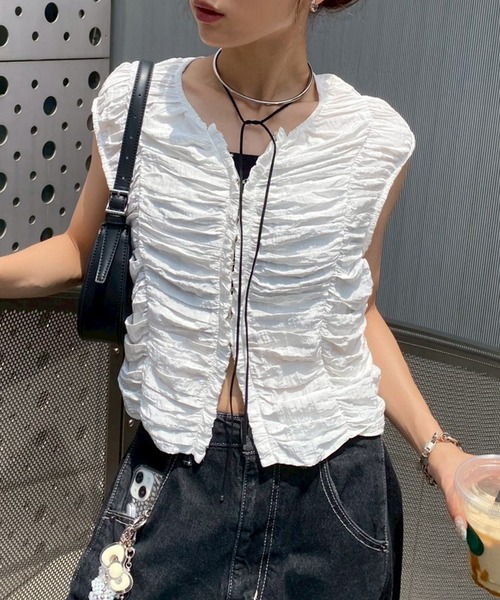 NOGLE（ノグル）の「【NOGLE/ノグル】フリルノースリートップス（その他トップス・レディース・ホワイト/ブラック/チャコール・FREE）」の2枚目の写真