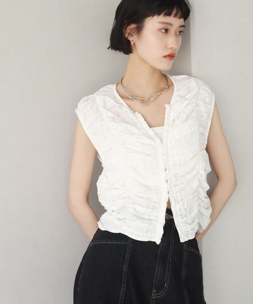 NOGLE（ノグル）の「【NOGLE/ノグル】フリルノースリートップス（その他トップス・レディース・ホワイト/ブラック/チャコール・FREE）」の6枚目の写真