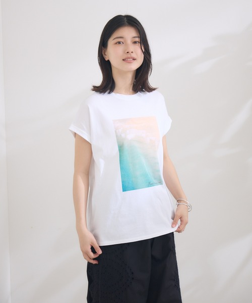 KATHARINE ROSS（キャサリンロス）の「【KATHARINE ROSS】SUMMERフォト海岸Tee（Tシャツ/カットソー・レディース・ブラック/オフホワイト・MEDIUM）」の13枚目の写真