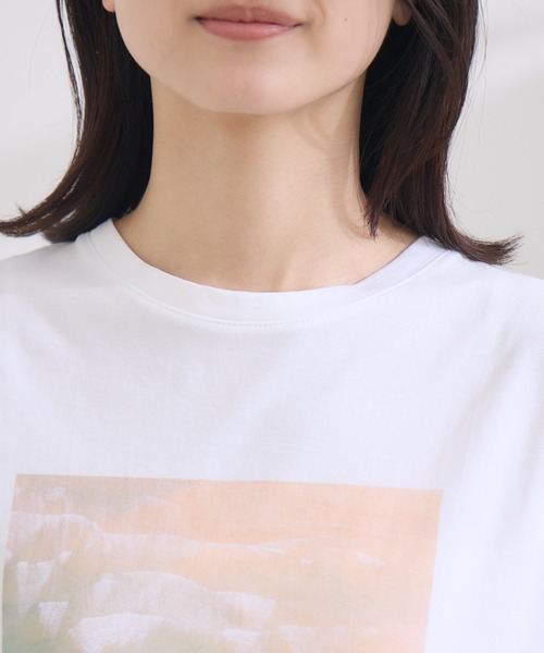 KATHARINE ROSS（キャサリンロス）の「【KATHARINE ROSS】SUMMERフォト海岸Tee（Tシャツ/カットソー・レディース・ブラック/オフホワイト・MEDIUM）」の8枚目の写真