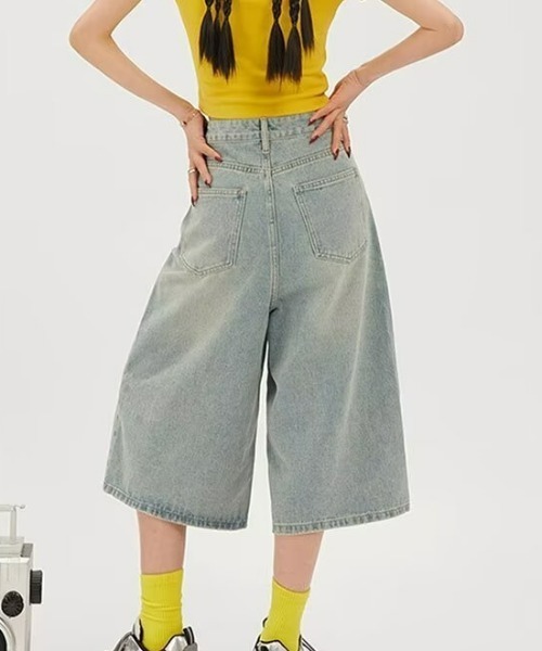 REBALANCE（リバランス）の「レディースハーフデニムパンツ（デニムパンツ・レディース・A・LARGE/X-LARGE/MEDIUM）」の2枚目の写真