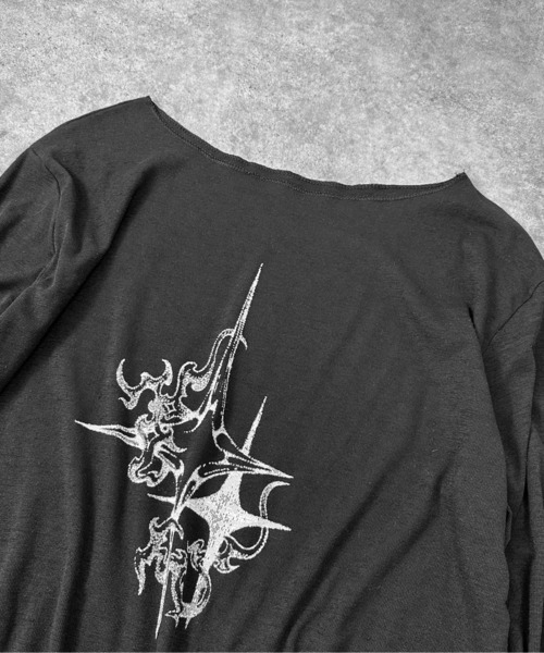 jiasecond.（ジアセカンド）の「【jiasecond.】スタープリントルーズトップス / カットソー オフショルダー 長袖 プリントT ロンT 星 スター オーバー ブラック ホワイト ベージュ ZOZOTOWN限定（Tシャツ/カットソー・レディース・ブラック/ベージュ/ホワイト・FREE）」の17枚目の写真