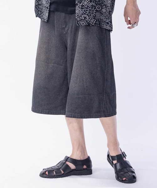 JOHN'S CLOSET（ジョンズクローゼット）の「【t】12Oz ブラストオーバーダイ デニムハーフパンツ（デニムパンツ・メンズ・ブラック/ブルー/チャコールグレー/ネイビー・MEDIUM/LARGE）」の2枚目の写真