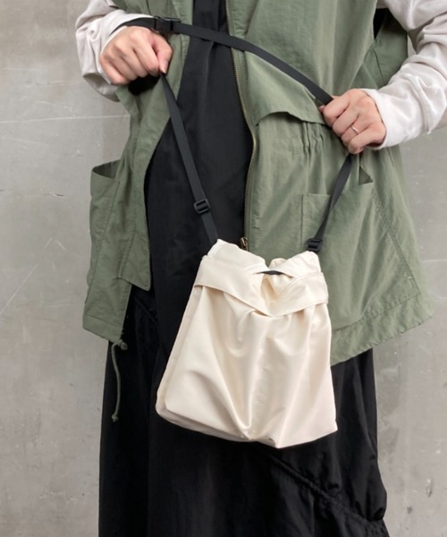 MIRAE サコッシュ ドンピョ トレカ MIRAE ドンピョ トレカ ⑤ - メルカリ