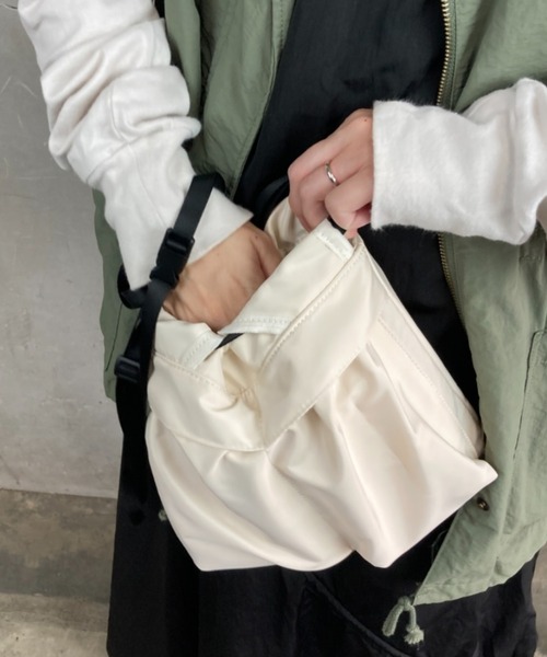 セール】ミニショルダーバッグ サコッシュ（ショルダーバッグ