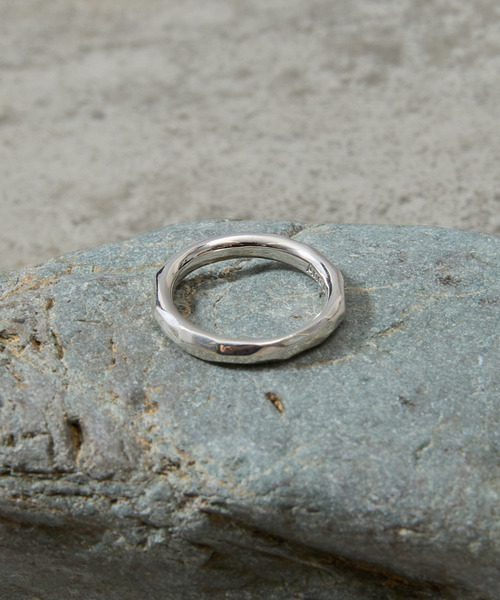 And A（アンドエー）の「And A アンドエー / SILVER925 TEXTURED CIRCLE RING シルバー925テクスチャーサークルリング / AA-A25U003（リング・メンズ・シルバー・15号/17号/19号/11号/13号）」の4枚目の写真