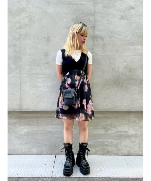 Desigual(デシグアル)の「バイカラーフローラルミニワンピース(ワンピース・レディース・ブラック・S/M/L/XS/XL)」の1枚目の写真