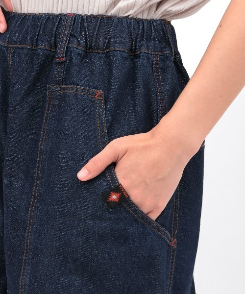 チチカカ（チチカカ）の「デニム切替テーパードパンツ（その他パンツ・レディース・オフホワイト/ブラック/インディゴブルー・FREE）」の12枚目の写真