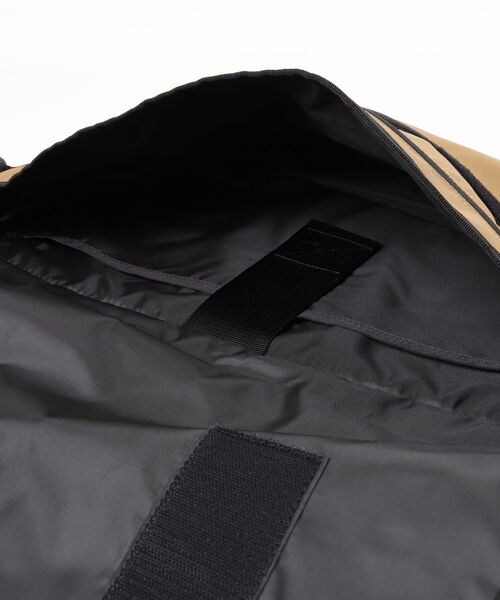 KELTY(ケルティ)の「men's FUDGE掲載モデル【KELTY】80's MESSENGER / メッセンジャーバッグ(メッセンジャーバッグ・レディース・ブラック/モカ/ダークグレー・ONE SIZE)」の5枚目の写真