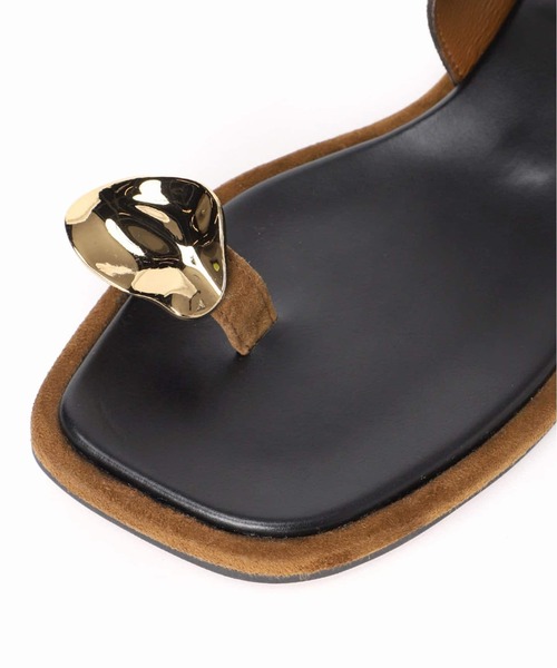 GRISE Le Taron レザーARTYアシメトングサンダル 追加2》GRISEレザーARTYアシメトングサンダル（サンダル）｜LE