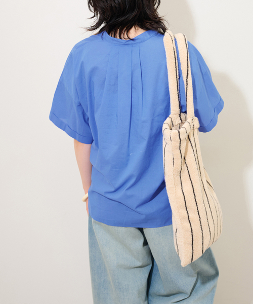 JOURNAL STANDARD relume(ジャーナルスタンダード レリューム)の「コットンボイルタックワイドプルオーバー(シャツ/ブラウス・レディース・ネイビー/イエロー/ホワイト×ホワイト/ブルー・FREE)」の22枚目の写真
