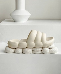 L LABEL（エルラベル）の「ぷくぷくマシュマロサンダル/スリッパ（サンダル）」