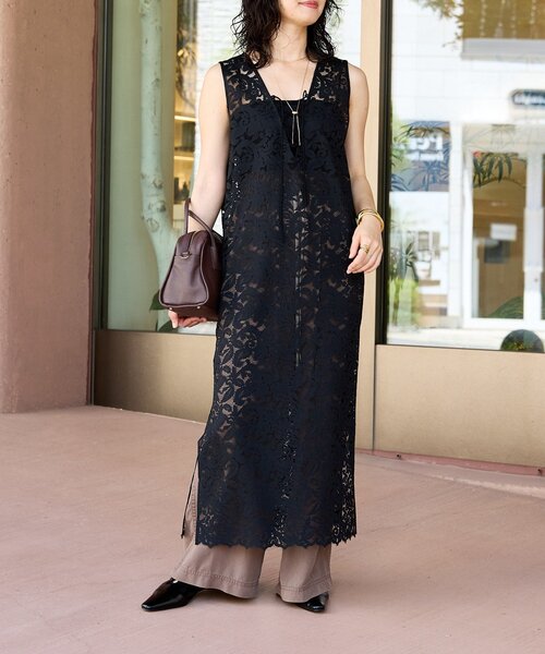 RIVE DROITE（リヴドロワ）の「【着映え/前後2WAY】レースリーンワンピース（ワンピース・レディース・ブラック/オフホワイト・FREE）」の3枚目の写真