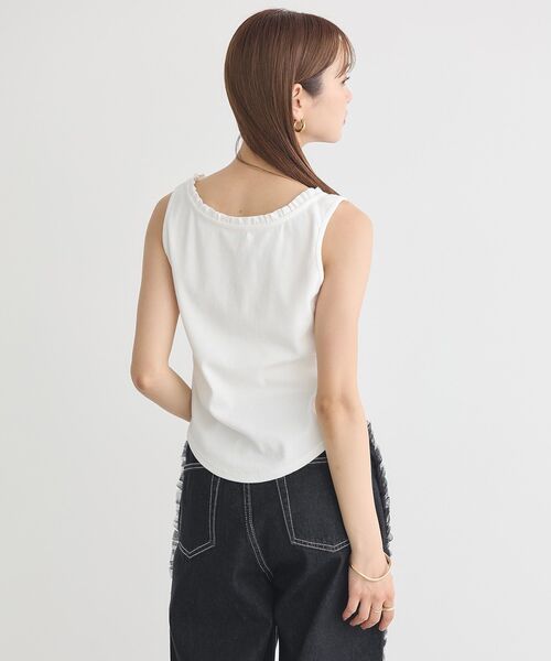 earth music&ecology（アースミュージックアンドエコロジー）の「フリルロゴノースリーブプルオーバー（タンクトップ・レディース・オフホワイト/ブラック・FREE）」の7枚目の写真