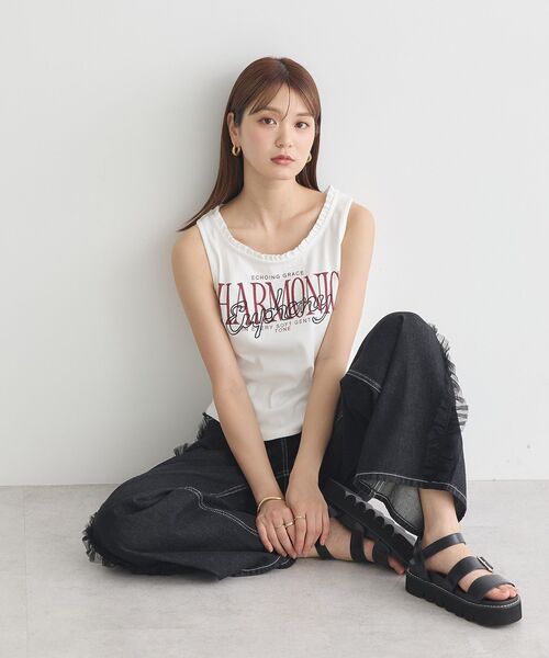 earth music&ecology（アースミュージックアンドエコロジー）の「フリルロゴノースリーブプルオーバー（タンクトップ・レディース・オフホワイト/ブラック・FREE）」の12枚目の写真