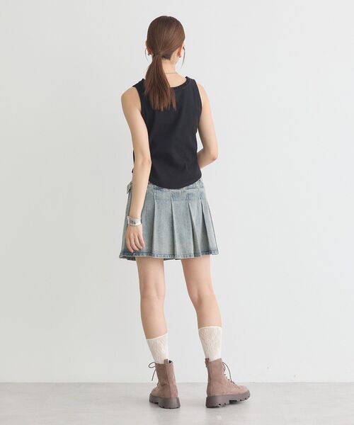 earth music&ecology（アースミュージックアンドエコロジー）の「フリルロゴノースリーブプルオーバー（タンクトップ・レディース・オフホワイト/ブラック・FREE）」の18枚目の写真