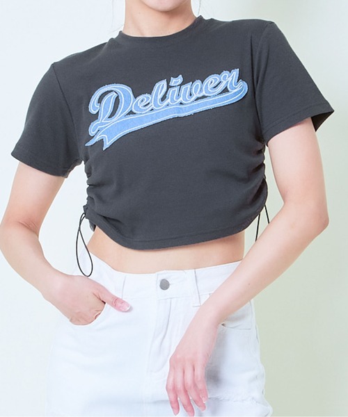 GORGE(ゴージ)の「《ドロスト×ロゴ刺繍》クロップドトップス/スポ映えデザイン(Tシャツ/カットソー・レディース・スミクロ/レッド/オフホワイト・F)」の2枚目の写真