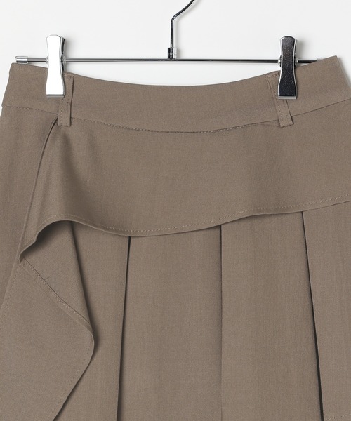 ALAND(エーランド)の「3.3 Field Trip/カスケードプリーツミニスカート(スカート・レディース・グレー/ブラック/ブラウン・FREE)」の7枚目の写真