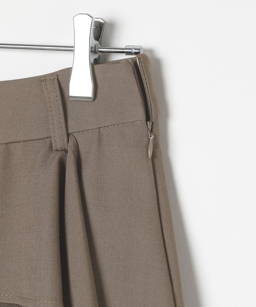 ALAND(エーランド)の「3.3 Field Trip/カスケードプリーツミニスカート(スカート・レディース・グレー/ブラック/ブラウン・FREE)」の9枚目の写真