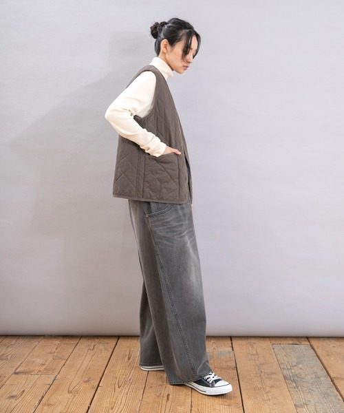 URCH RNA(アーチ アールエヌエー)の「R4361 前ポケットがダブルなバギーパンツ(デニムパンツ・レディース・インディゴブルー/ブラック/ワンウォッシュ・FREE)」の19枚目の写真