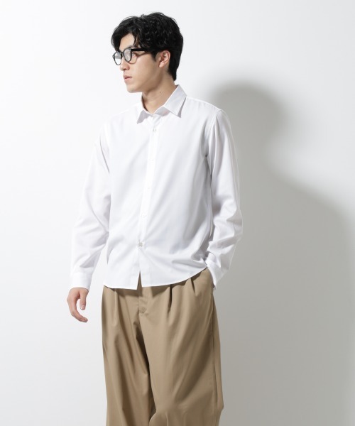 NANO universe(ナノユニバース)の「スタンダードレギュラーカラーシャツ/長袖(シャツ/ブラウス・メンズ・ホワイト/ブラウン/スミクロ/ベージュ・S/M/L/XL)」の2枚目の写真