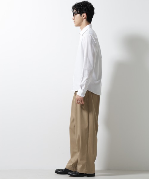 NANO universe(ナノユニバース)の「スタンダードレギュラーカラーシャツ/長袖(シャツ/ブラウス・メンズ・ホワイト/ブラウン/スミクロ/ベージュ・S/M/L/XL)」の10枚目の写真