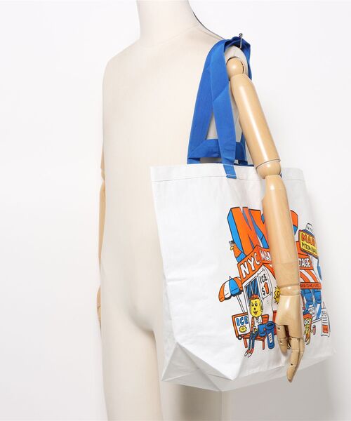 Manhattan Portage(マンハッタンポーテージ)の「NYLON MESSENGER BAG (XXS) BP W/DIV TMP(メッセンジャーバッグ・メンズ・ブラック・X-SMALL)」の2枚目の写真
