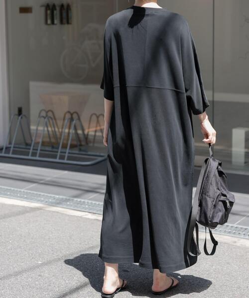 FORK&SPOON（フォークアンドスプーン）の「FORK&SPOON　モダールカノコクルーネックワンピース（ワンピース・レディース・ブラック/グリーン系その他/キャメル・1/2）」の9枚目の写真